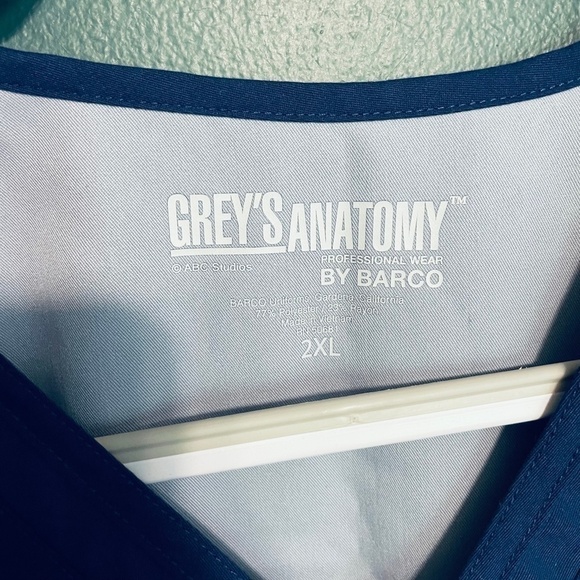 Grey's‎ Anatomy Scrub Top, Women's Size 2XL, Royal Blue - Picture 3 of 4